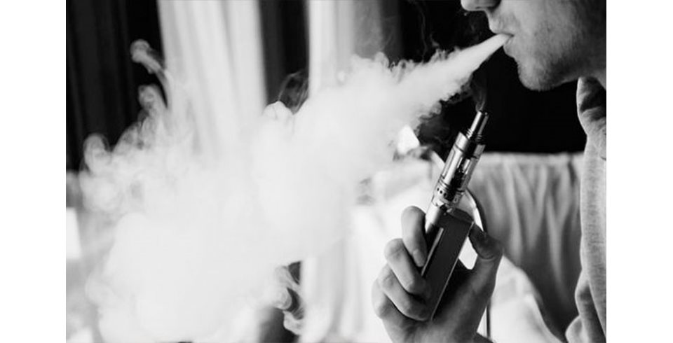 Νέα κλινική μελέτη. Το ηλεκτρονικό τσιγάρο μειώνει την βλάβη της υγείας από το κάπνισμα σε επίπεδα αντίστοιχα με την πλήρη διακοπή